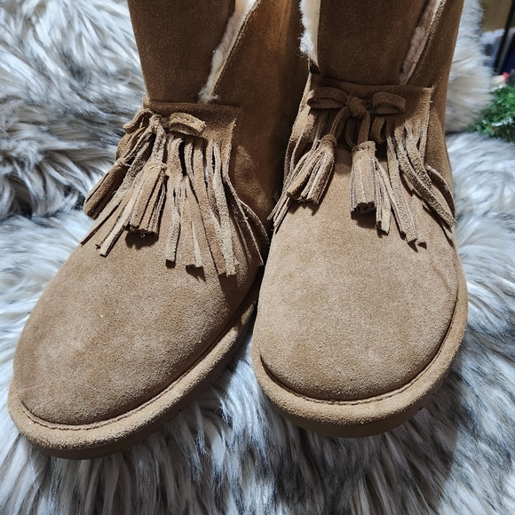 BearPaw Suede Christie  boot size 12Wide Hickory - Picture 2 of 7